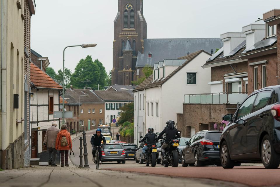 Lijst van maatregelen tegen verkeersoverlast in Vijlen wordt steeds langer, maar de oplossing is nog
